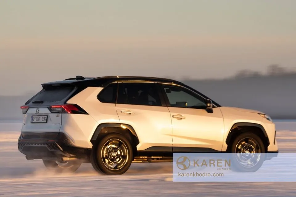 خرید تویوتا RAV4 Hybrid | فروش و معرفی مدل ۲۰۲۴ - کارن خودرو نمای خارجی تویوتا RAV4 Hybrid 2024