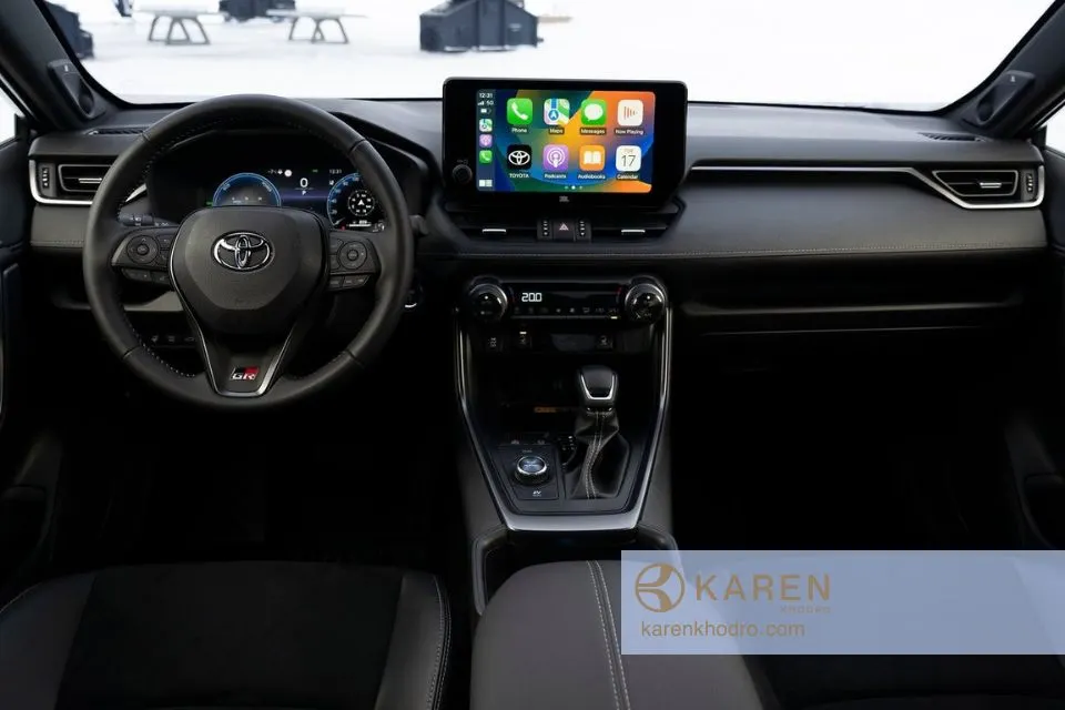 خرید تویوتا RAV4 Hybrid | فروش و معرفی مدل ۲۰۲۴ - کارن خودرو نمای داخلی تویوتا RAV4 Hybrid 2024
