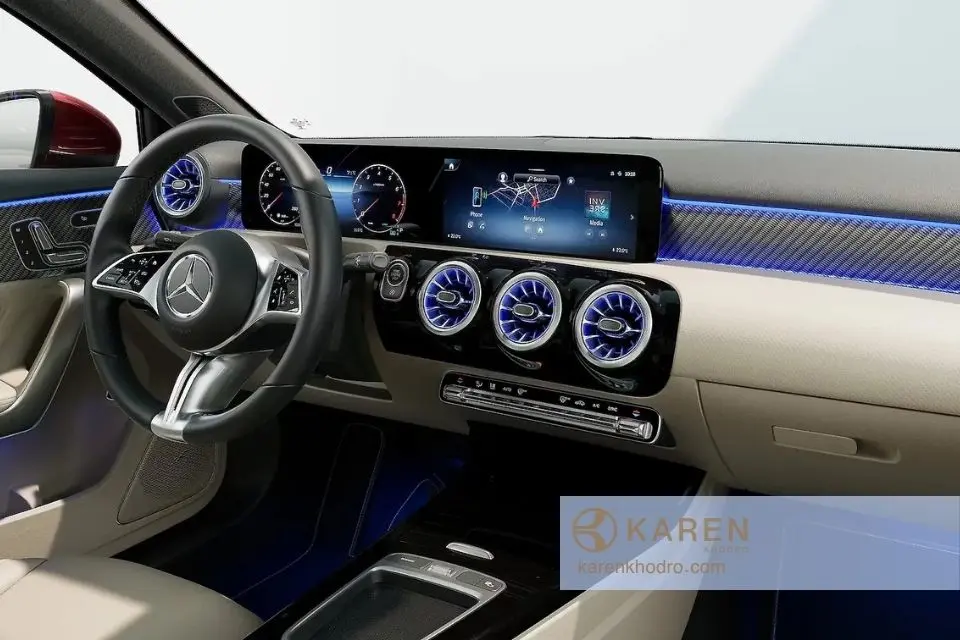نمای داخلی بنز a180l turbo ۲۰۲۴